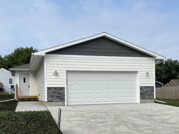 805 S Edward Cir, Sioux Falls, SD 57103