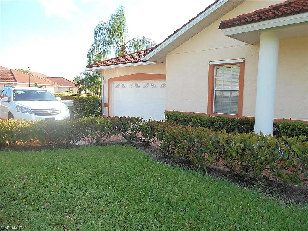 2 bed, 2.0 bath, 1756 sqft, $4,500 — Photo 2
