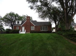 1438 Sunset Lake Rd, Jefferson City, MO 65109