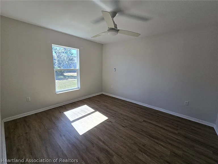 5700 Granada Blvd — Photo 7