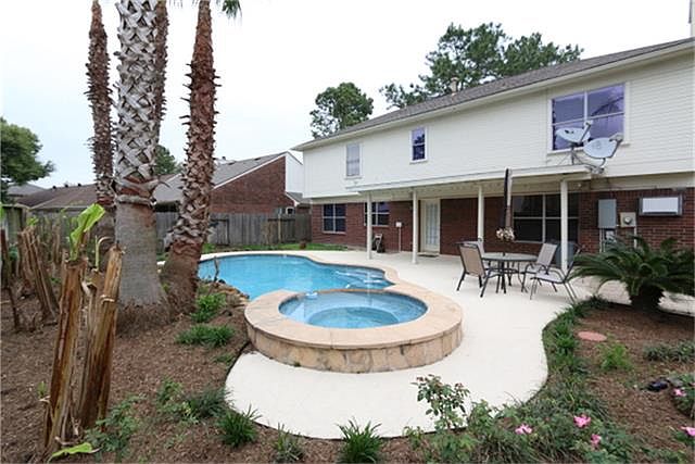 1st image of 18119 Forest Cedars Dr
