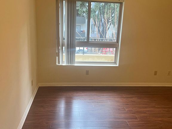 5th image of 14349 Friar St APT 101