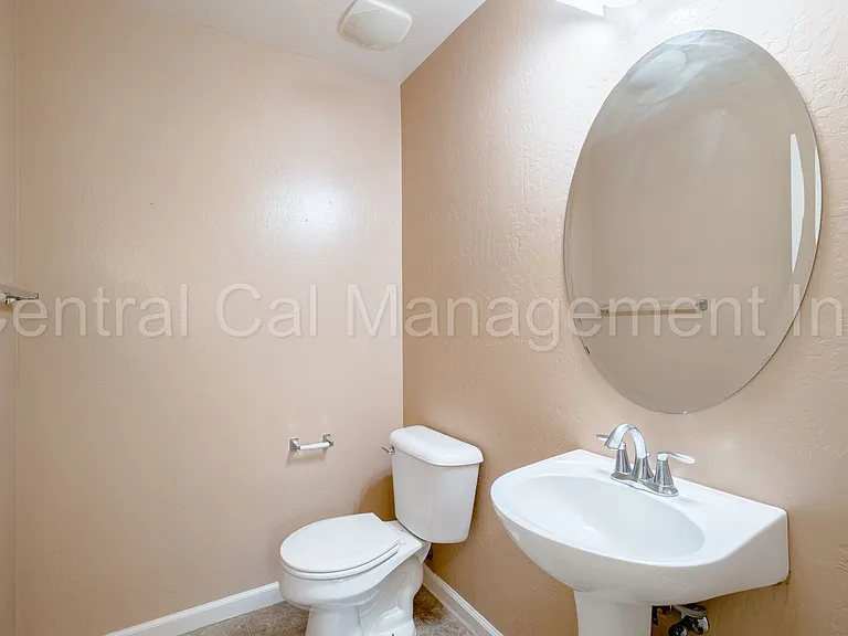 11723 Holabird Ave — Photo 13