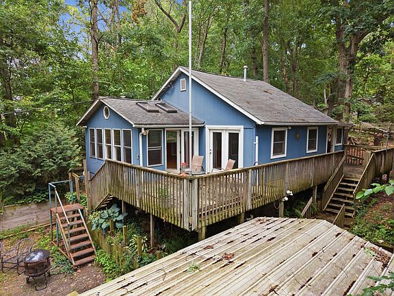 3rd image of 3009 Idle Hills Rd