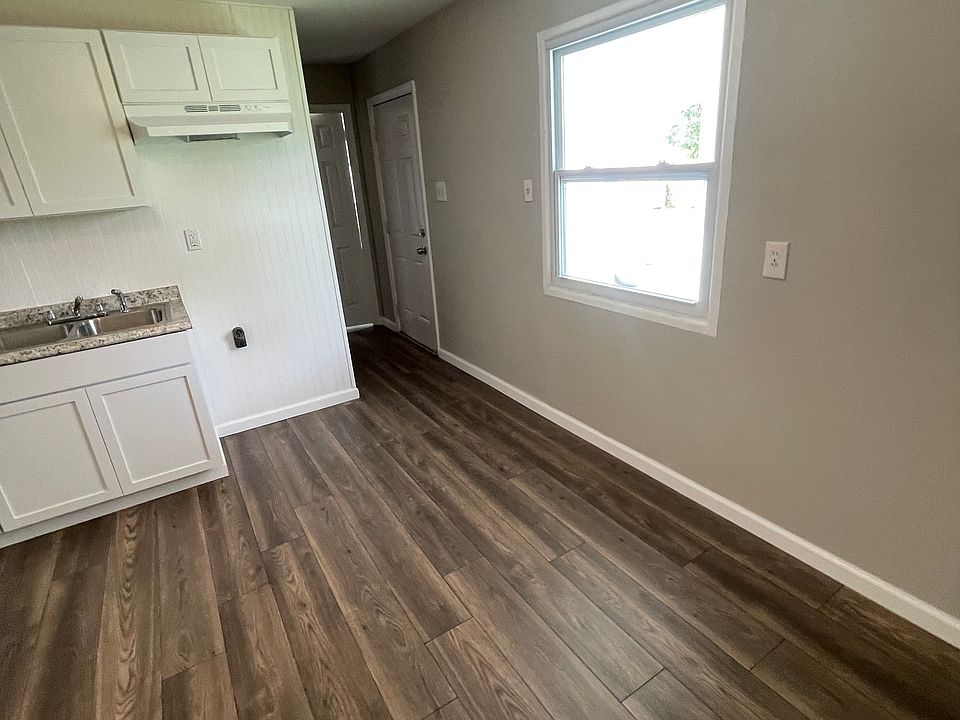 2nd image of 64 E Adams Dr