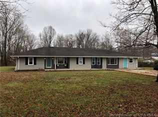 9795 Greenbrier Rd SE, Elizabeth, IN 47117