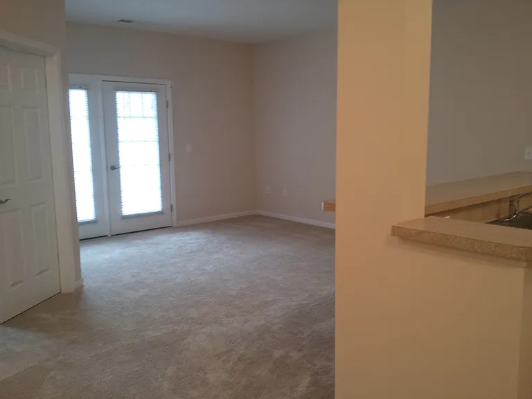 Aquamarine Apartments — Photo 81