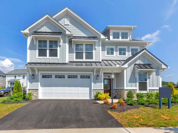 718 Arboleda Dr, Crozet, VA 22932