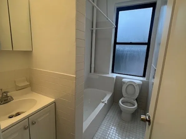 31 Tiemann Place image 8 of 9