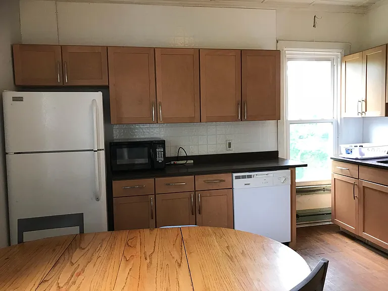 114 Stewart Ave — Photo 3
