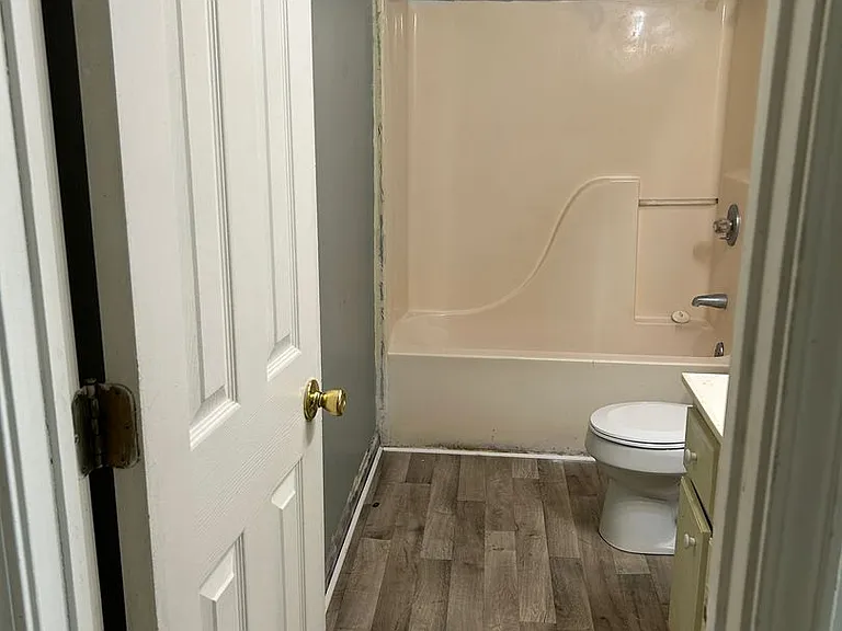 126 Money St — Photo 10