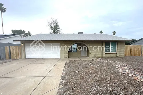 2320 E Holmes Ave Photo 1
