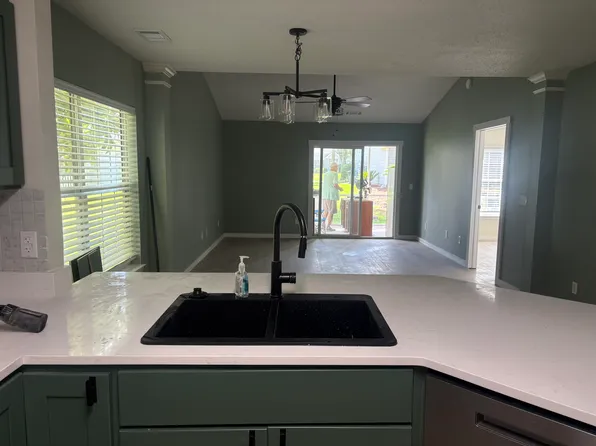 7314 Stoney Moss Way, Hanahan, SC 29410