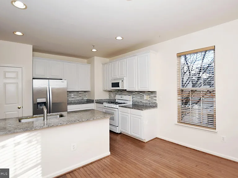 603 Gaither Rd — Photo 14