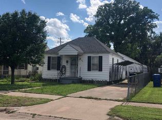 906 N 11th St, Enid, OK 73701