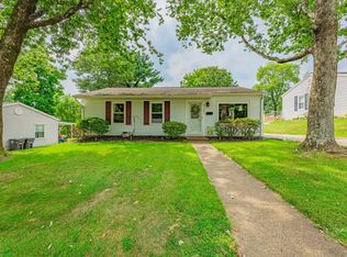 4108 Meadowridge Rd, Evansville, IN 47710