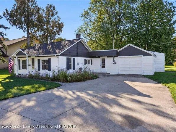 409 Giles St, Saint Johns, MI 48879