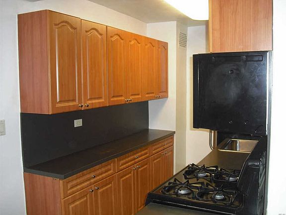 2nd image of 8410 153rd Ave APT 6F