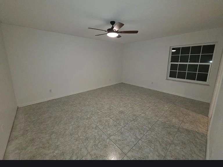 11 Sweetbay Dr — Photo 5