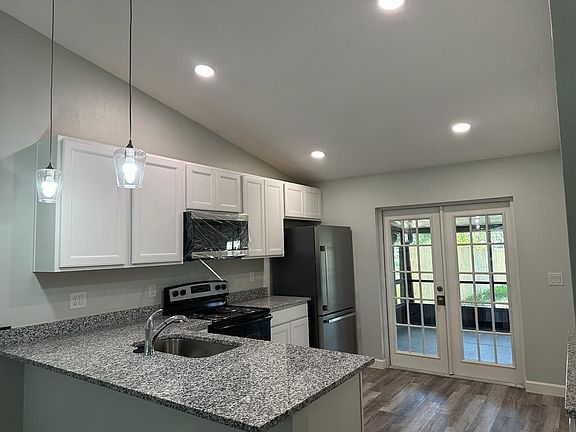 2nd image of 2702 Coral Reef Dr