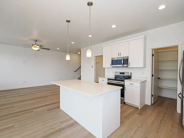 3593 N Sparrow Ln — Photo 5