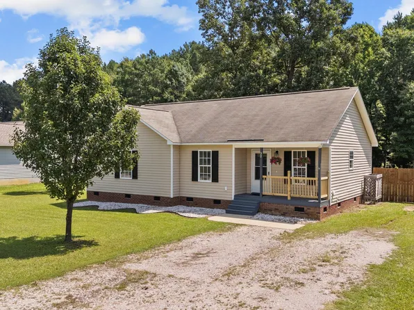 32 N Dandelion Green Ct, Selma, NC 27576