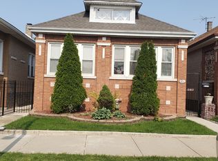 5945 S Whipple St, Chicago, IL 60629
