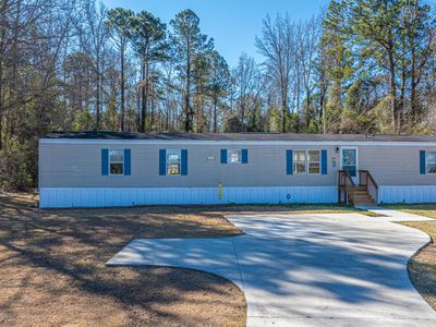 1716 Sunrise Rd, Smoaks, SC, 29481