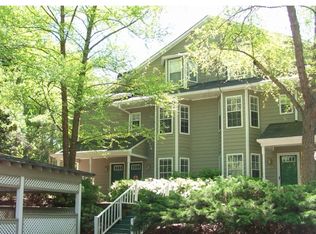 1521 Oakridge Ct, Decatur, GA 30033