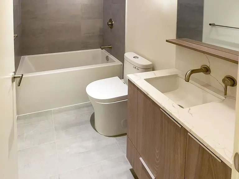 120 Broadway Ave #518N — Photo 6