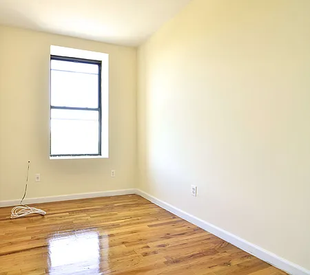 Rented by Executive Towers  | media 11