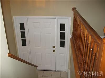 3rd image of 1 Rose Ln