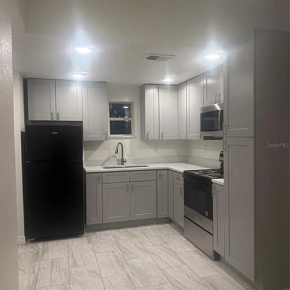 107 Earls Ln — Photo 8