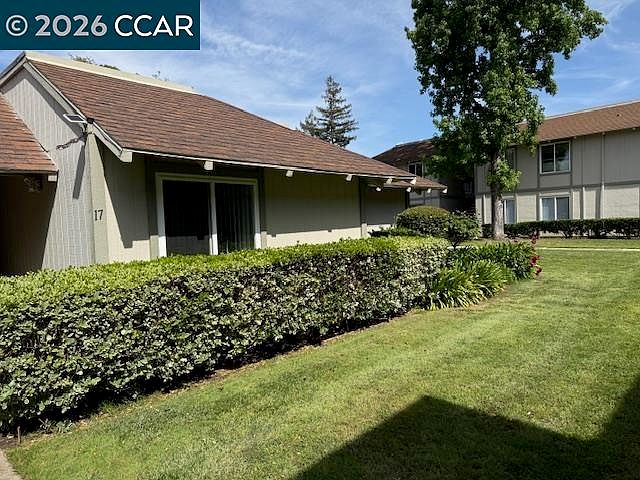 1st image of 825 Oak Grove Rd APT 17