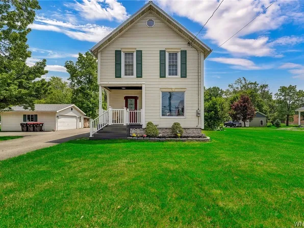5345 Genesee St, Bowmansville, NY 14026