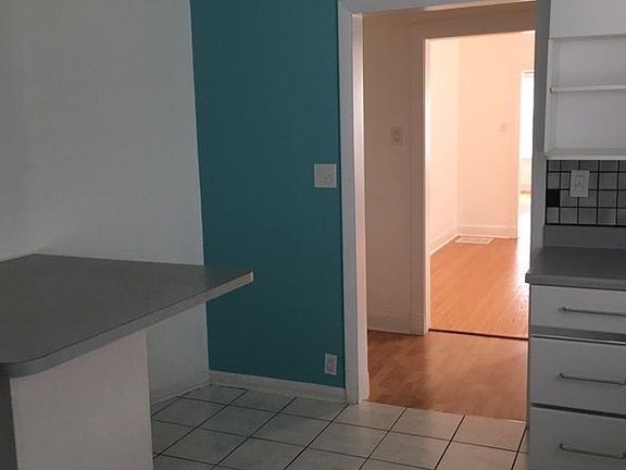 4th image of 4420 N Marmora Ave #2