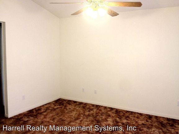 4th image of 624 Park Place Dr