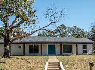 1400 Wreyhill Dr, Hurst, TX 76053