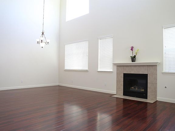 4th image of 3026 Sofia Way