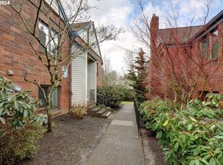 14811 NE Sacramento St UNIT 97, Portland, OR 97230