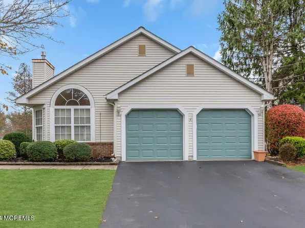 6 Winding River Court, Lakewood, NJ 08701