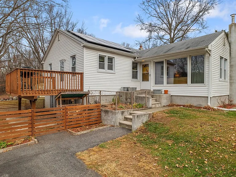 51 Goshen Ave — Photo 1