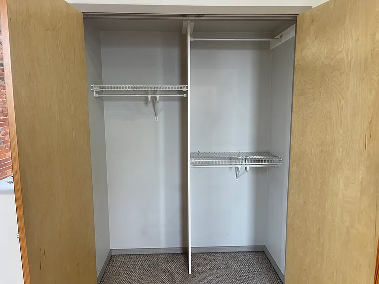 146 S Market St #240 — Photo 5