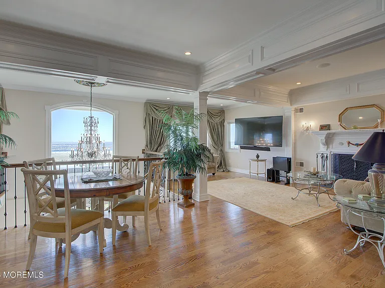 1007 Ocean Ave — Photo 22