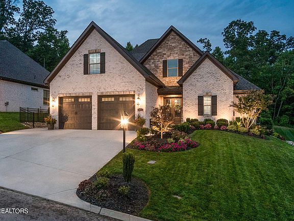 2nd image of 9342 Sandy Springs Ln