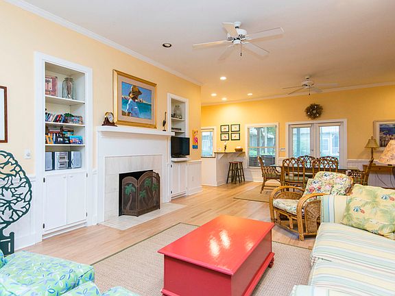 4th image of 28 Atlantic Beach Ct
