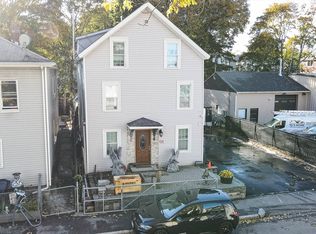 20 Washburn St, Worcester, MA 01610