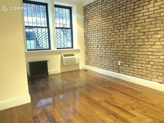 Rented by Compass | media 12