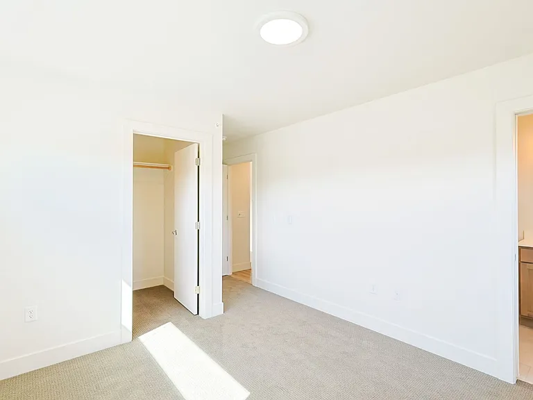 Nexus Point Apartments — Photo 7