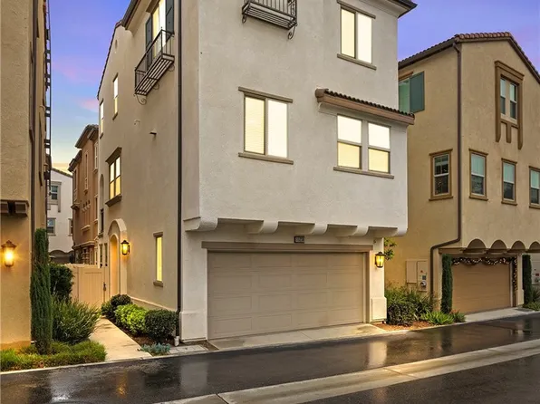 11238 N Mission Heights Dr, Mission Hills, CA 91345